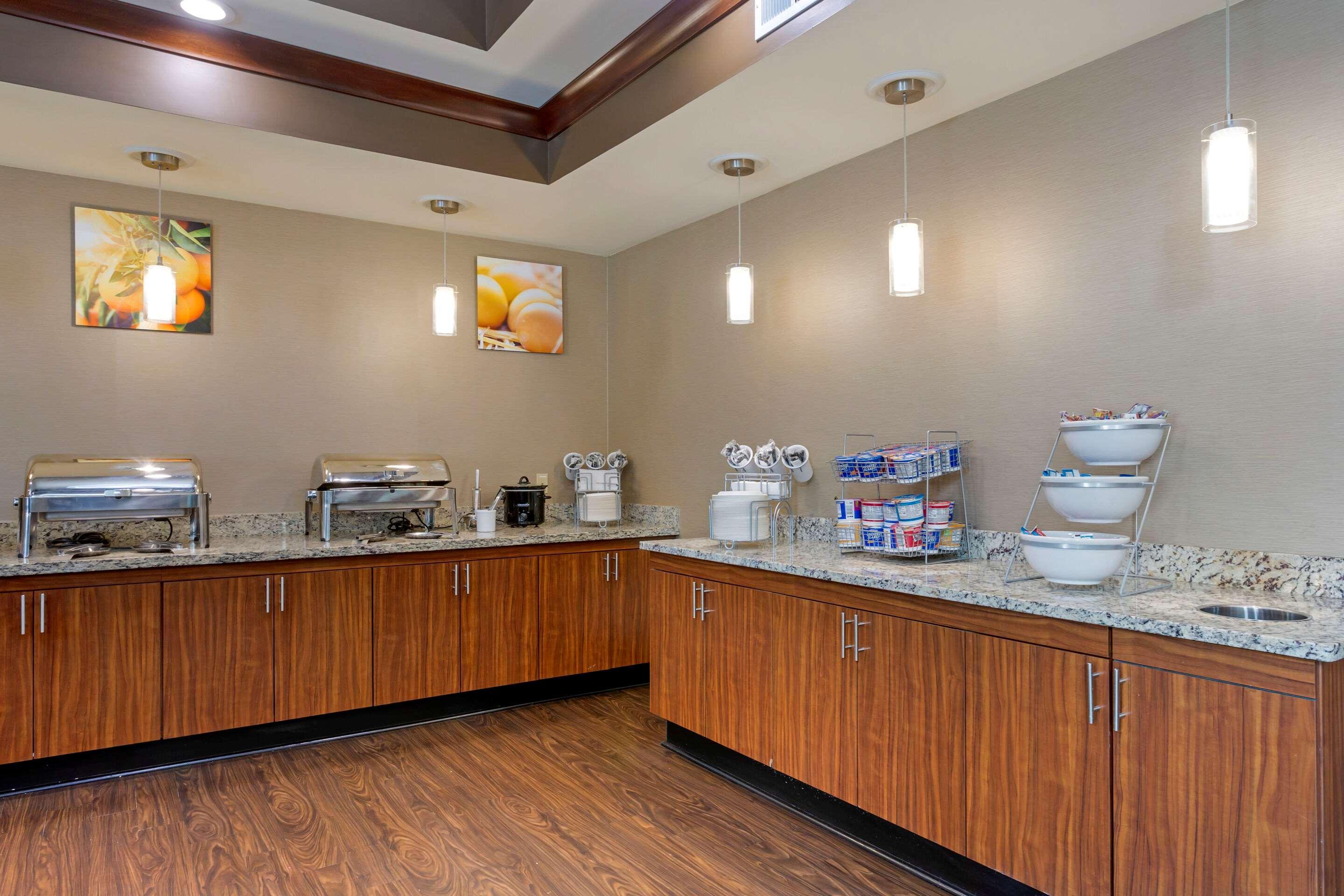 Comfort Suites Little Rock West Dış mekan fotoğraf